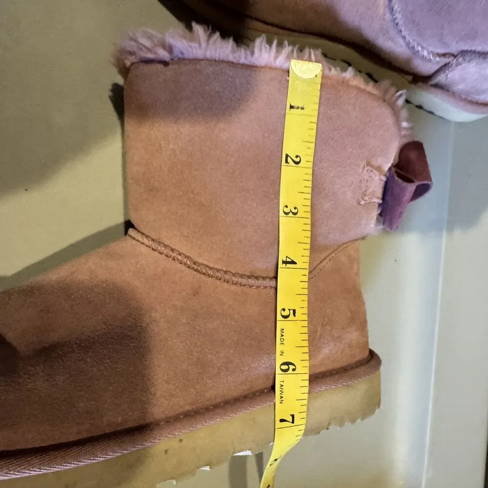 UGG mini bailey